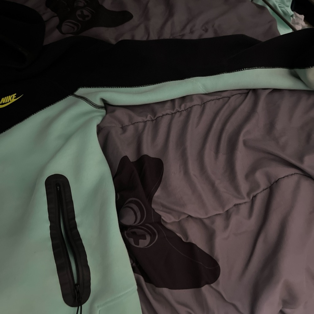 Nike Black and Light Green Hoodie